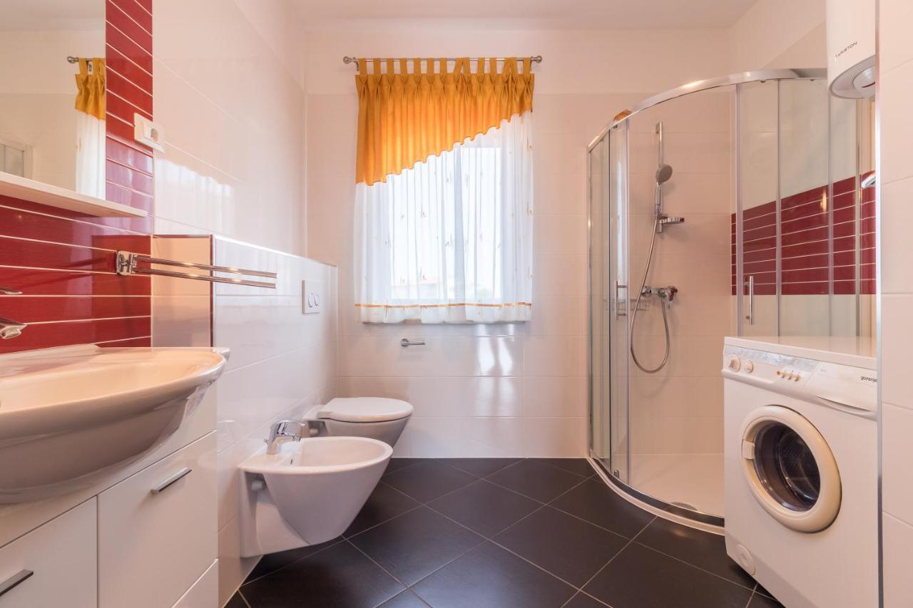 Apartments Ivica 1706 Liznjan Ngoại thất bức ảnh