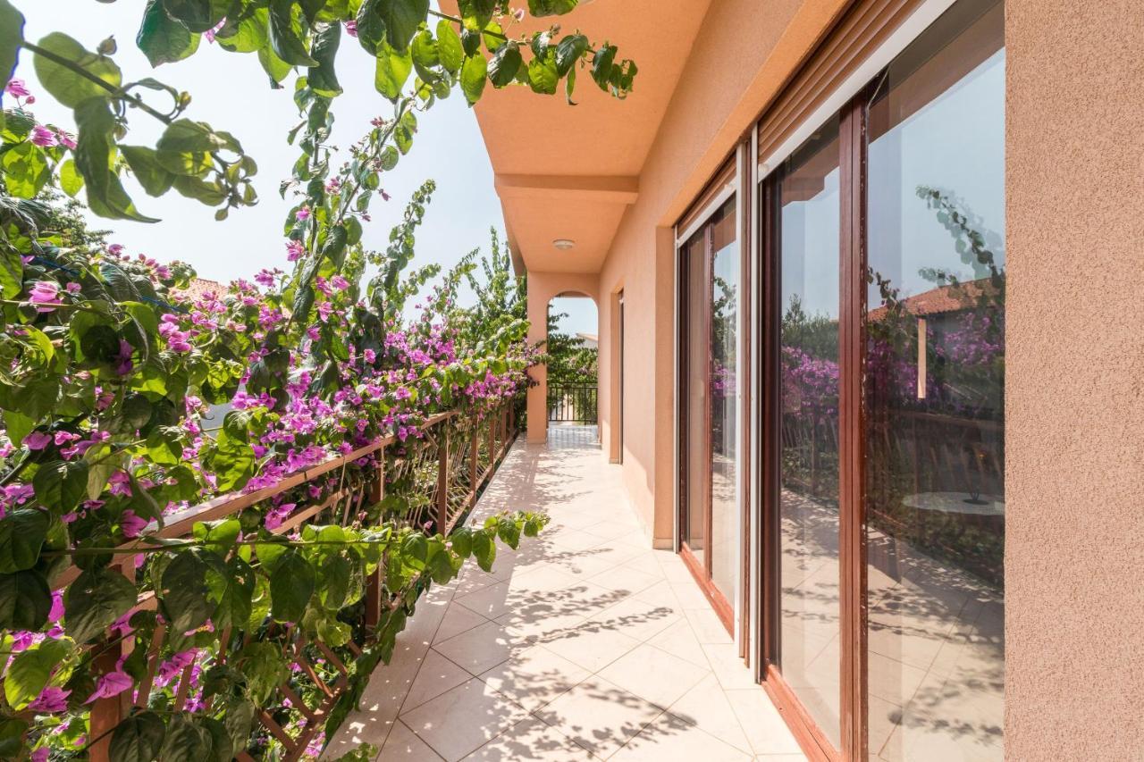 Apartments Ivica 1706 Liznjan Ngoại thất bức ảnh